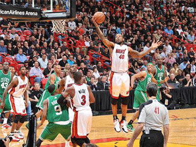 格雷米奧vs巴競(jìng)技足球